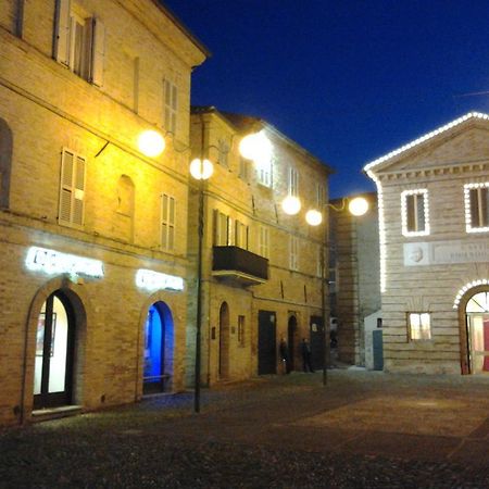 Apartment Largo Del Teatro Porto San Giorgio Exterior foto